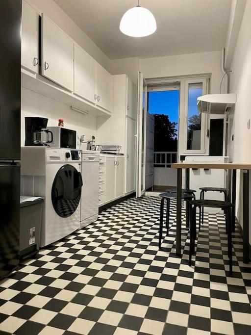 Appartement Spacious Next To Parc Du Cinquantenaire Bruxelles